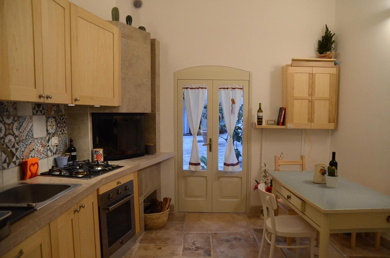 バーリ Casa Zia Cecchina Bed & Breakfast エクステリア 写真