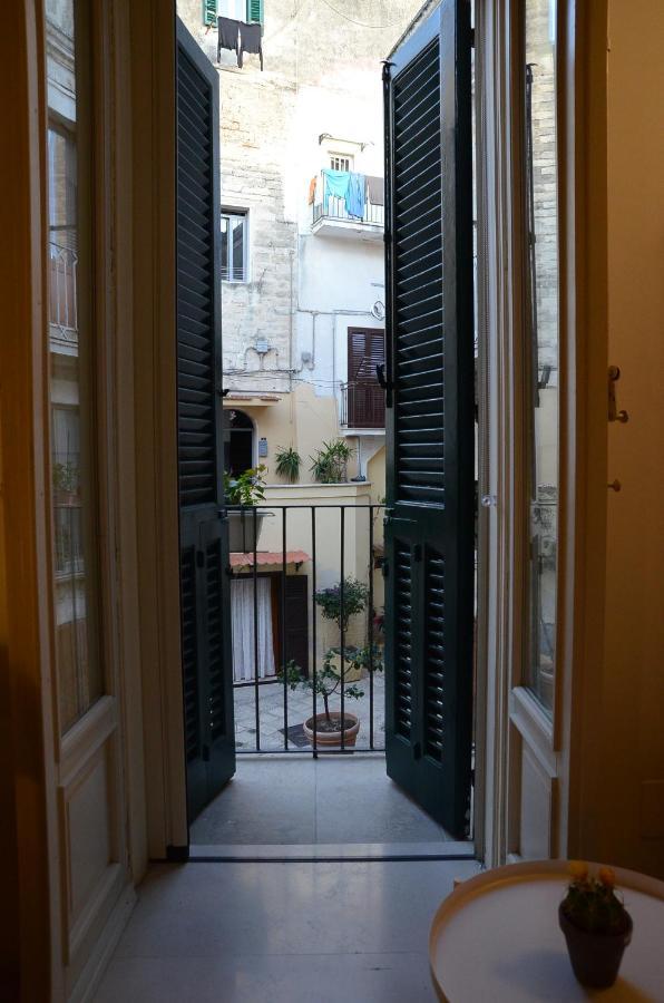 バーリ Casa Zia Cecchina Bed & Breakfast エクステリア 写真